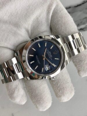 Rolex Datejust 41 126300 Smooth Bezel Blue Dial (2021)