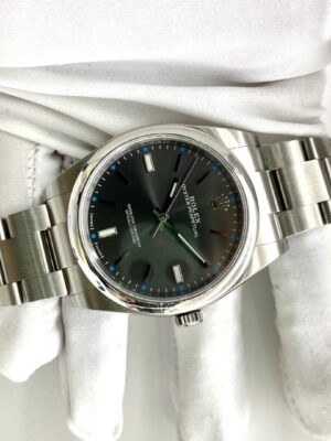 Rolex Oyster Perpetual 39 114300 Dark Rhodium Dial (2018)